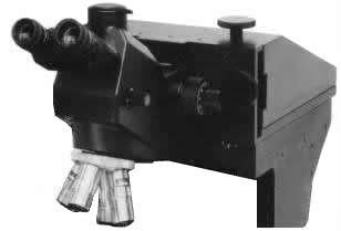 Signatone's microscope / laser stand is also available with the massive 760 stage which cab be motorized. 